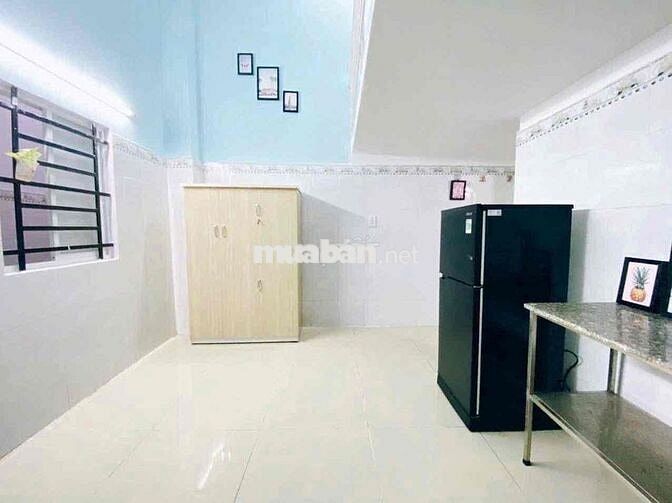 PHÒNG TRỌ GIÁ RẺ NGAY ĐẠI HỌC VĂN HIẾN CÓ BẢO VỆ THANG MÁY HẦM XE RÔNG
