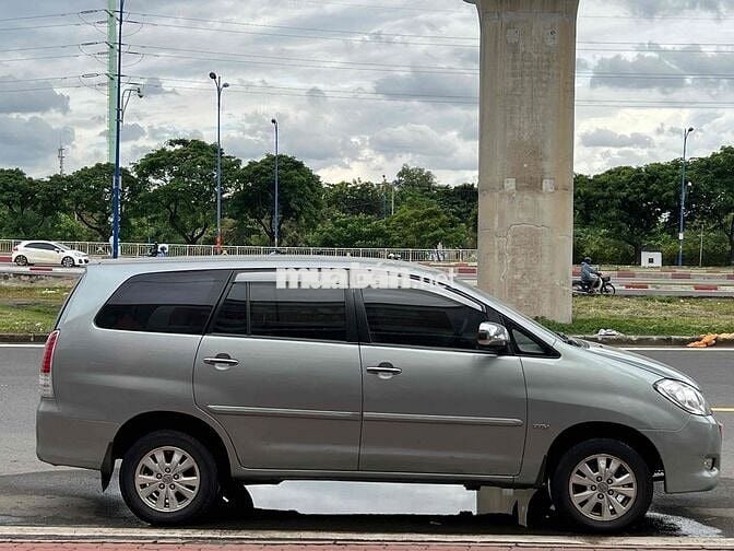 Cọp Innova số sàn 2011 - Xe 1 chủ từ đầu gia đình