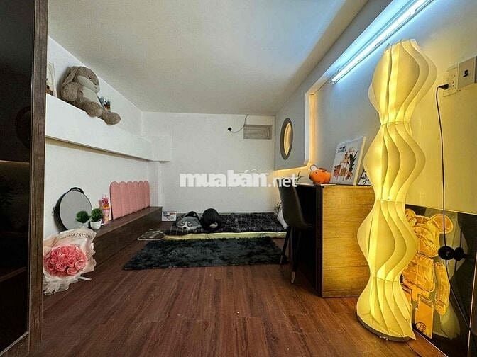 CÒN 1 CĂN 2 PHÒNG NGỦ CUỐI BÊN TRỤC ĐƯỜNG VĂN CHUNG GIÁ CỰC TỐT