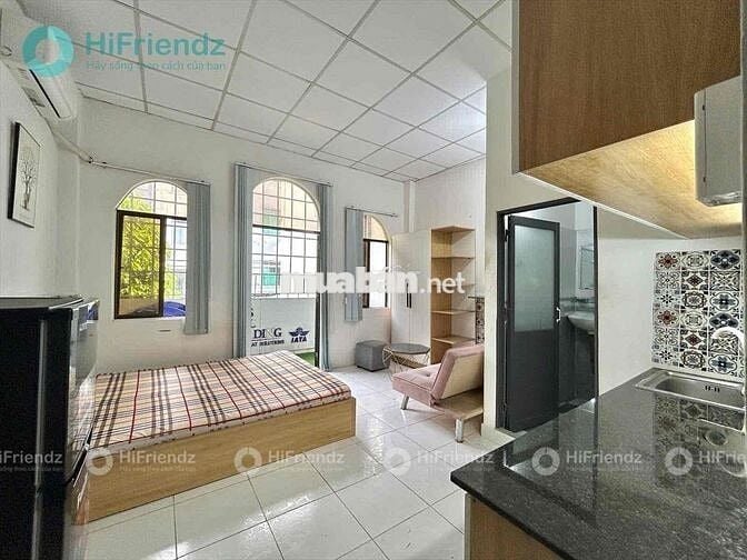 CHO THUÊ CĂN HỘ STUDIO CÓ BAN CÔNG RỘNG -FULL NỘI THẤT