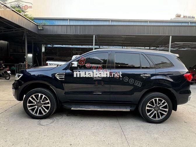 Ford Everest Titanium 4x4 - 2 cầu số tự động