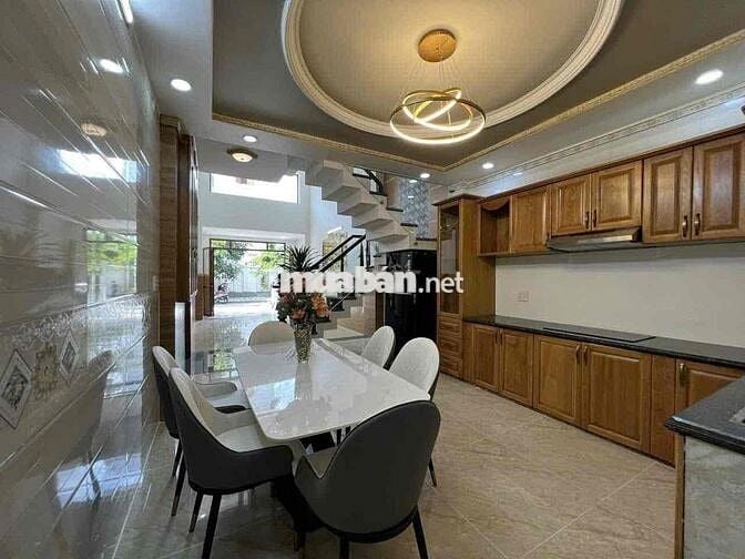 Nhà 4 tầng hẻm nhựa otto nội thất cao cấp vị trí KD