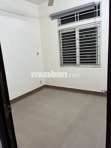 Bán căn hộ 2pn, 2wc cc 312 Lạc Long Quân, view đẹp, thoáng, an ninh
