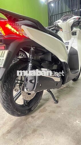 Cần bán SH300i Nhập Ý ĐKLĐ 2017