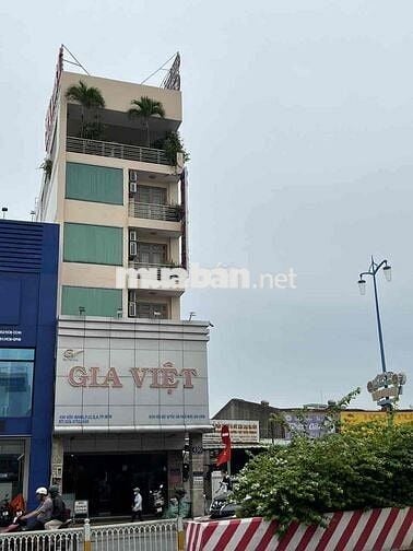 Cho thuê toà nhà ngay trung tâm Q6