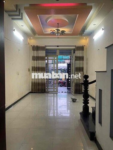 Cho thuê nhà 4x22 2lầu 3p ngủ, Đường thông 8m