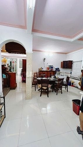 CẦN BÁN NHÀ ĐƯỜNG LÊ VĂN LƯƠNG Q7 HẺM XE 7 CHỖ CHẠY TỚI NHÀ LUÔN 
