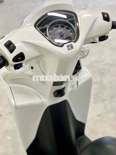 Honda Vision trắng 2022 BSTP giá tốt BH 6 tháng