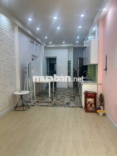 Nhà Nguyên Căn hẻm 3 gác thông Đường Nguyễn Biểu, Phường 2, Quận 5