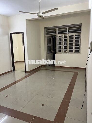 Bán căn hộ 2pn, 2wc cc 312 Lạc Long Quân, view đẹp, thoáng, an ninh
