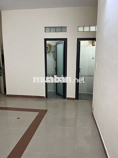 Bán căn hộ 2pn, 2wc cc 312 Lạc Long Quân, view đẹp, thoáng, an ninh