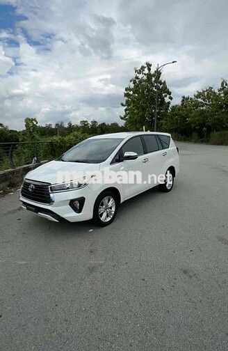 Toyota Innova 2021 V 2.0 AT - 101000 km
