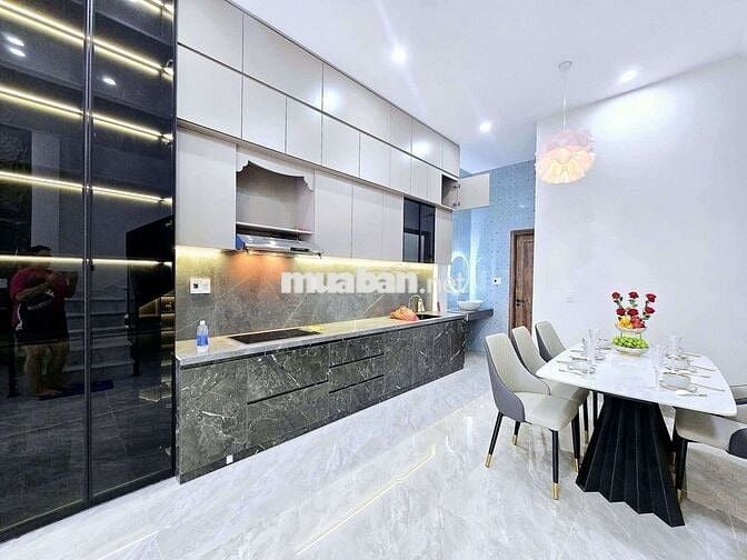 Bán nhà 2 tầng kiệt ô tô tôn đản