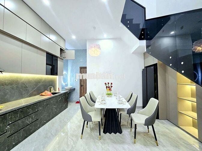 Bán nhà 2 tầng kiệt ô tô tôn đản