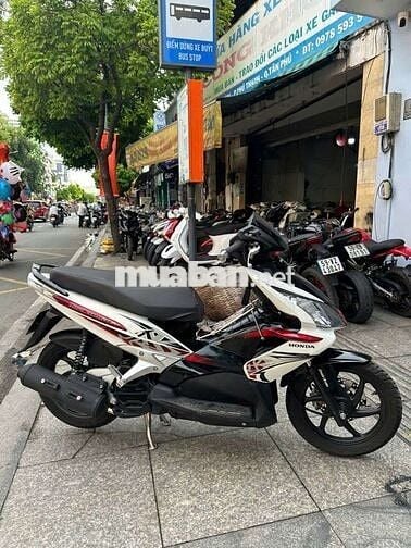 Air blade FI full Thái 2010 mới 90%bs 61 chính chủ
