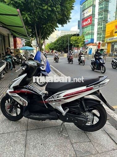 Air blade FI full Thái 2010 mới 90%bs 61 chính chủ