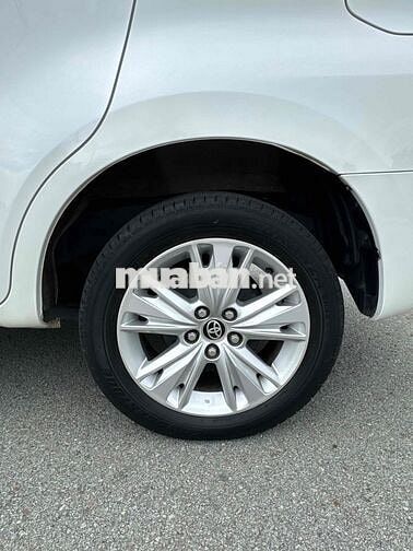 Toyota Innova 2021 V 2.0 AT - 101000 km