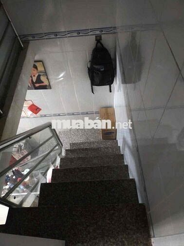 Bán nhà mặt tiền hẻm .Dt 4x6. 1lầu 1trệt. 2tỷ440