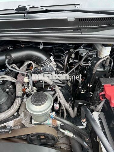 Toyota Innova 2021 V 2.0 AT - 101000 km