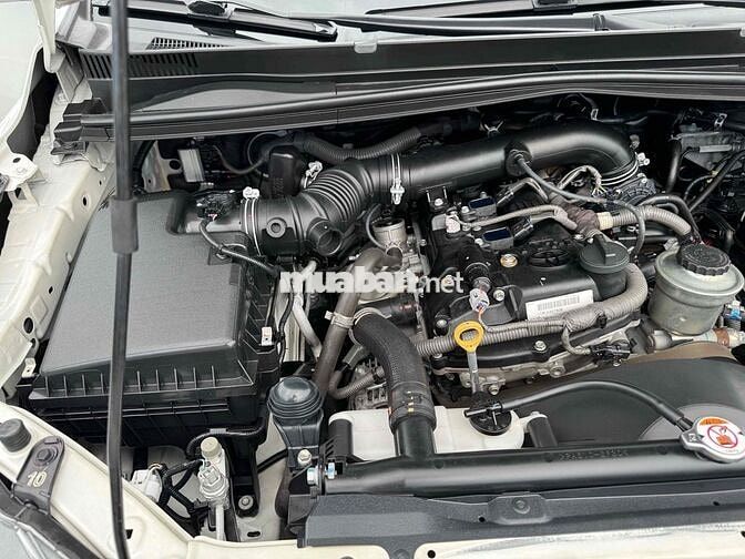 Toyota Innova 2021 V 2.0 AT - 101000 km