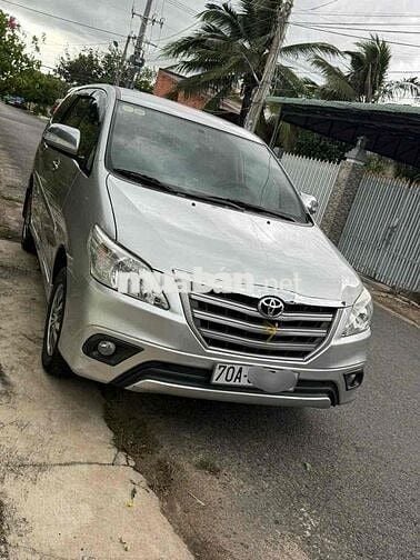 Toyota Innova 2016 2.0E - 95000 km