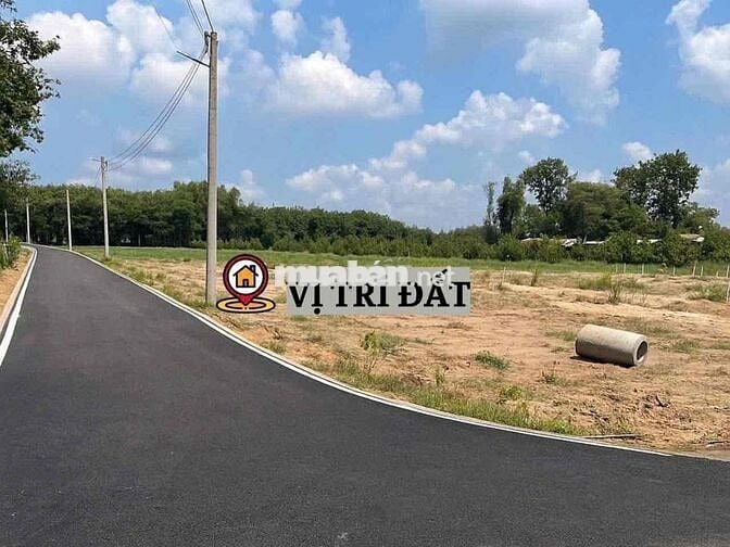 •	“Có đất là có tất cả! 🏡 Lô đất đẹp, thích hợp xây nhà ở ngay, hạ tần