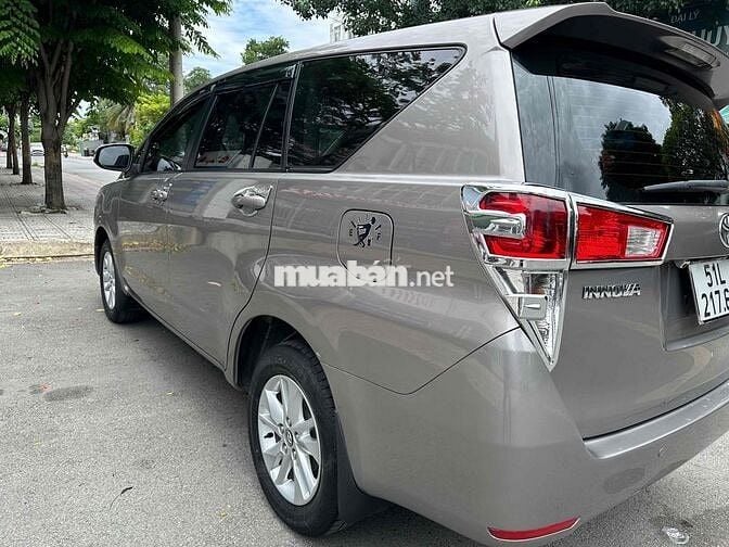 Toyota Innova 2017 2.0E - 118000 km
