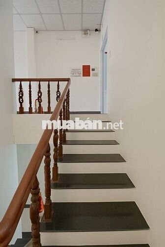 Cần bán gấp căn nhà nghỉ 130m², 8 phòng, trung tâm TP Bạc Liêu