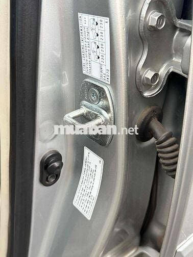 Toyota Innova 2016 2.0E - 95000 km