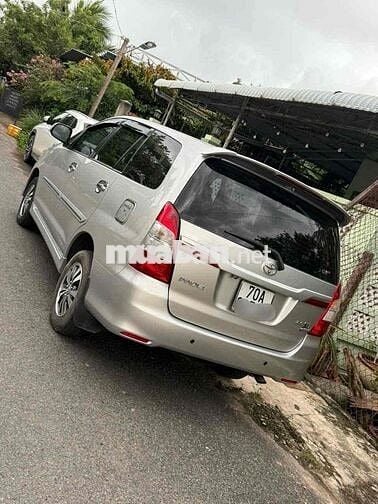 Toyota Innova 2016 2.0E - 95000 km