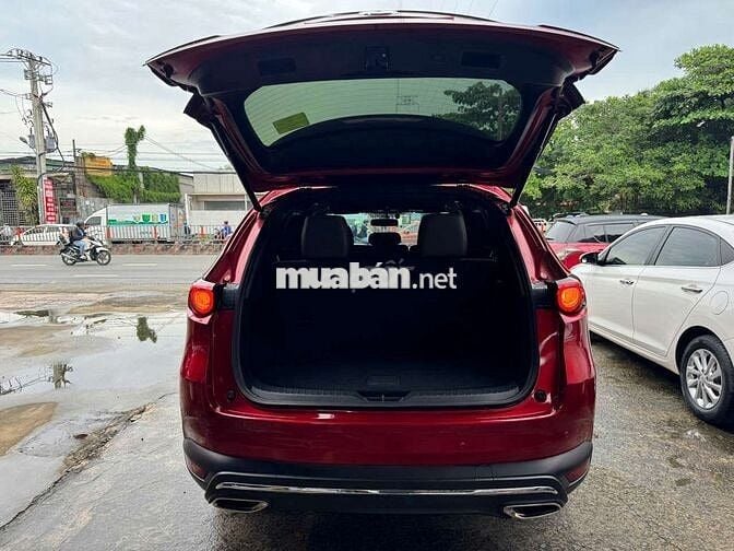 Mazda CX8 2020 Luxury 2.5L,1 cầu, màu đỏ, 51.000
