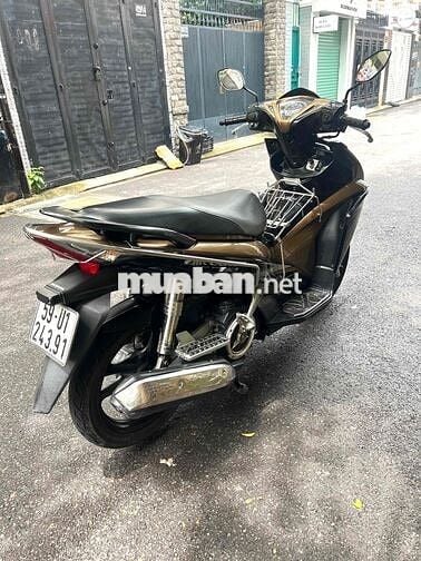 xe AB nhà còn rất mới it đi màu đen vàng