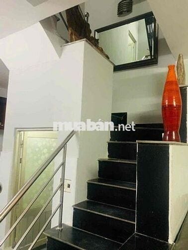 cho thuê nhà nguyên căn mặt tiền bờ kè gần chợ phú xuân