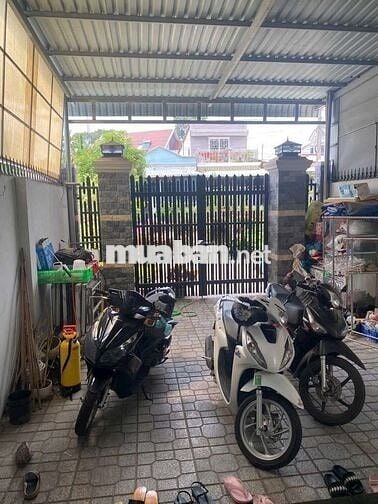 Bán nhà ngay Vòng Xoay Hiệp Thành 3, TDM, 105m2/ 1 Tỷ 880TR