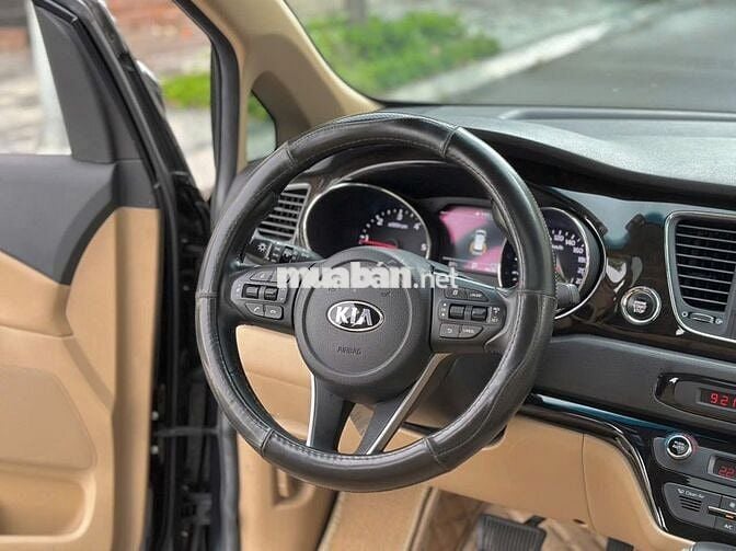 Kia Sedona 2019 2.2 DAT Luxury - 86000 km