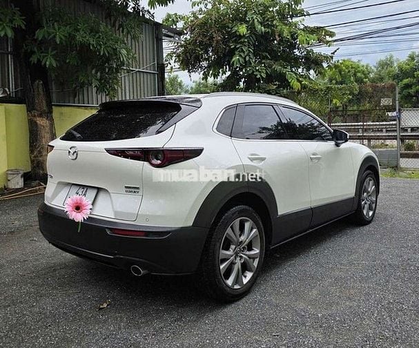 Mazda CX-30 2022, màu trắng, odo 40.000km, sơn rin
