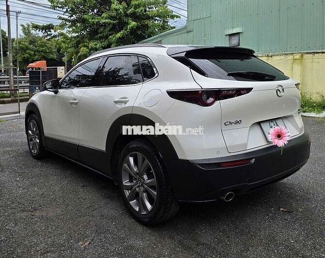 Mazda CX-30 2022, màu trắng, odo 40.000km, sơn rin