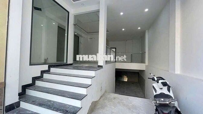 Cho thuê nhà GÓC 2MT đường Trần Khắc Chân với Hẻm 4m PTân Định, Quận 1