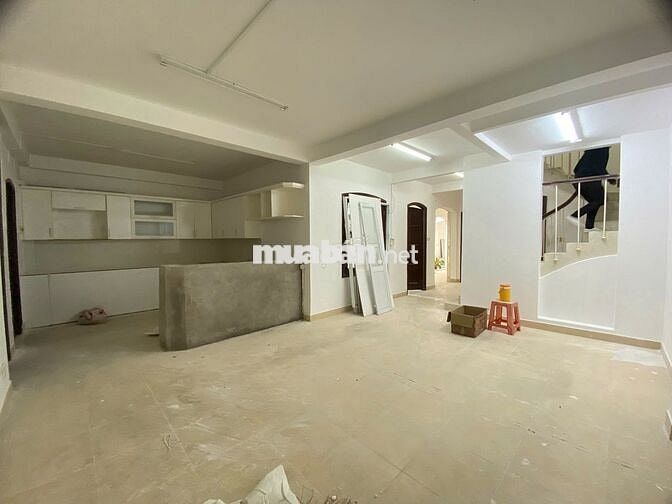 🏡[8mx30m]🏡BIỆT THỰ KIẾN TRÚC SANG TRỌNG❌TUYẾN NGUYỄN VĂN TRỖI P15 Q.PN