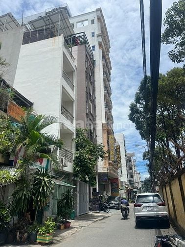 Bán nhà HXH 252 Cao Thắng, phường 12, quận 10 (nay phường Hòa Hưng)