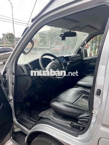 Toyota Hiace 2017 2.7L - 62800 km