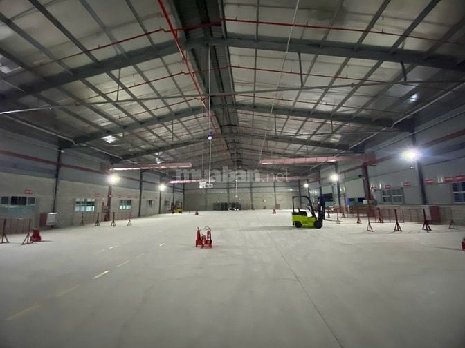 Cho thuê kho ,  DT:  1.400m2, 1.500m2 , 2.900m2 , Quốc Lộ 1A, Bình Tân