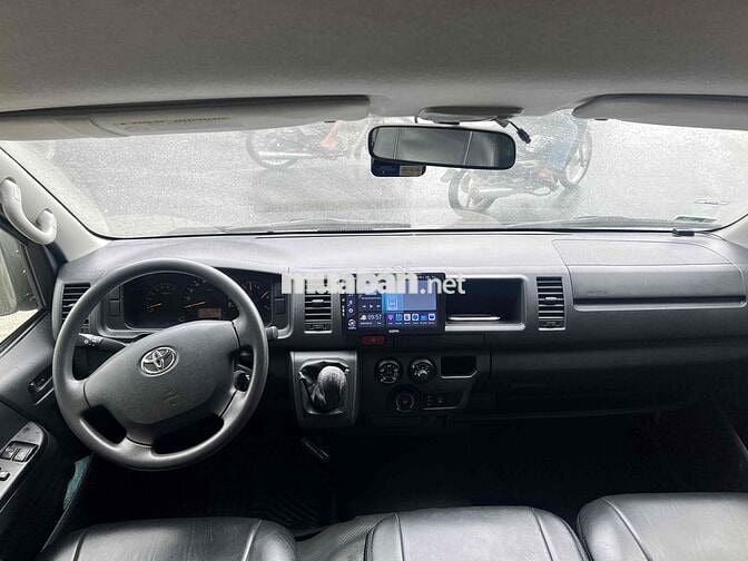Toyota Hiace 2017 2.7L - 62800 km