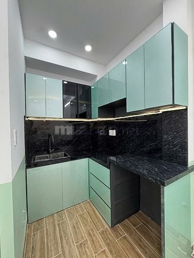 3 tầng đúc Mới tinh,xinh lung linh Dương Bá Trạc P1Q8 shr hoàn công đủ
