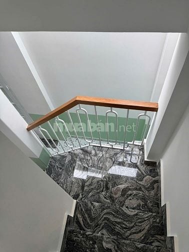 3 tầng đúc Mới tinh,xinh lung linh Dương Bá Trạc P1Q8 shr hoàn công đủ