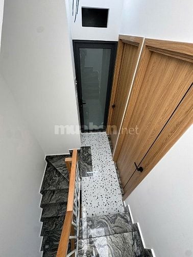 3 tầng đúc Mới tinh,xinh lung linh Dương Bá Trạc P1Q8 shr hoàn công đủ