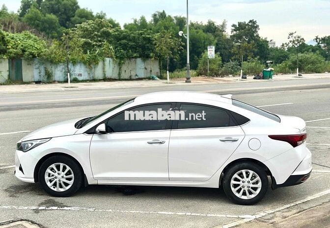 Hyundai Accent 2023 1.4 AT - 60000 km
