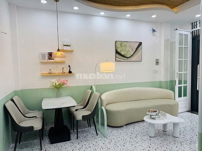 3 tầng đúc Mới tinh,xinh lung linh Dương Bá Trạc P1Q8 shr hoàn công đủ