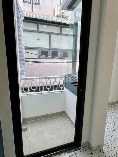 3 tầng đúc Mới tinh,xinh lung linh Dương Bá Trạc P1Q8 shr hoàn công đủ