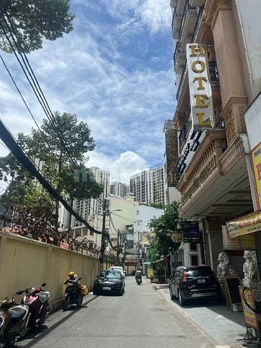Bán nhà HXH 252 Cao Thắng, phường 12, quận 10 (nay phường Hòa Hưng)